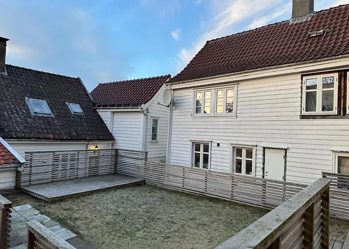 Sandvik's Stuen شقة *