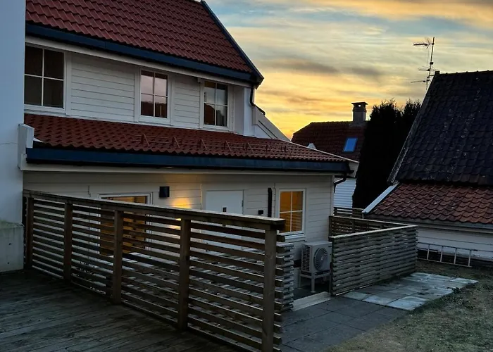 Sandvik's Stuen *